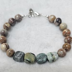 ONE OF A KIND Gemstone bracelet